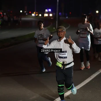 Runner Photo 7657117