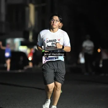 Runner Photo 7657118