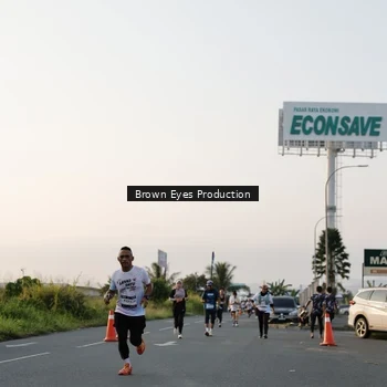 Runner Photo 7657120