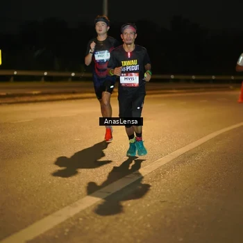 Runner Photo 7657132