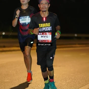 Runner Photo 7657136
