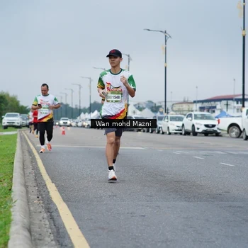 Runner Photo 7657150