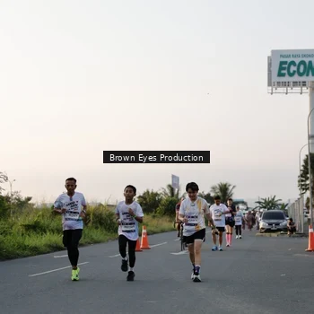 Runner Photo 7657165