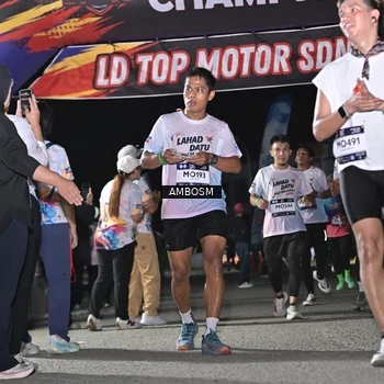 Runner Photo 7657170