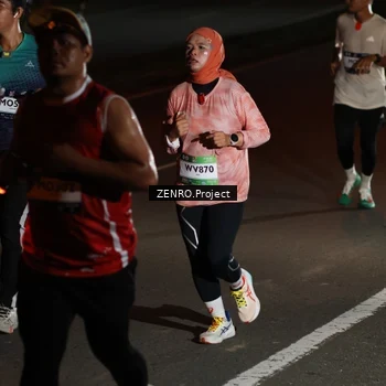 Runner Photo 7657182