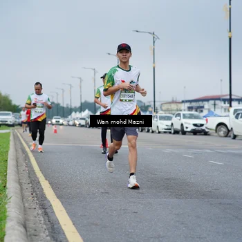 Runner Photo 7657185