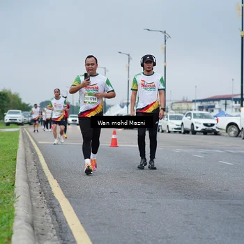 Runner Photo 7657214