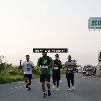 Runner Photo 7657220