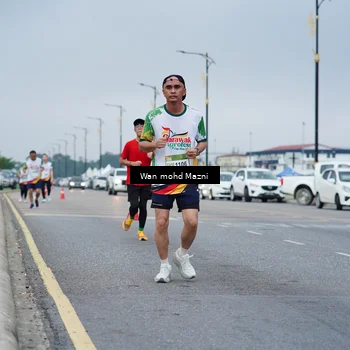 Runner Photo 7657240