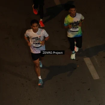 Runner Photo 7657244
