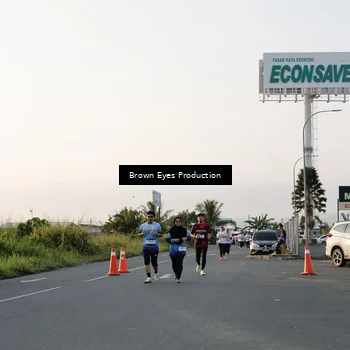 Runner Photo 7657247