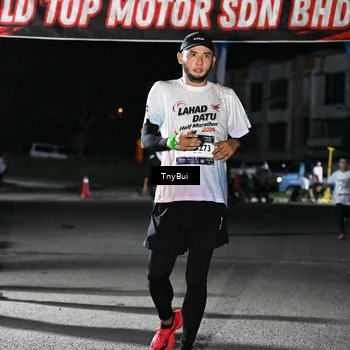 Runner Photo 7657250
