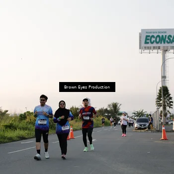 Runner Photo 7657276