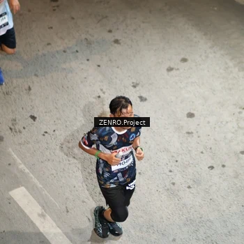 Runner Photo 7657309