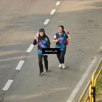 Runner Photo 7657340