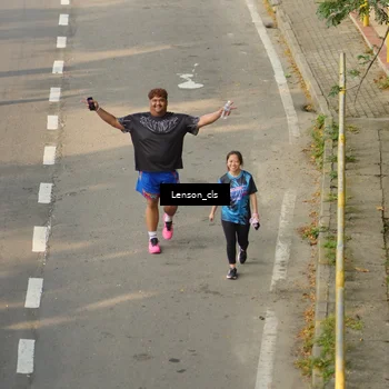 Runner Photo 7657358