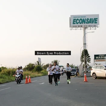 Runner Photo 7657433