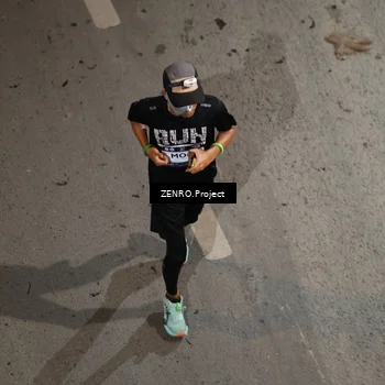 Runner Photo 7657466