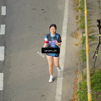 Runner Photo 7657488