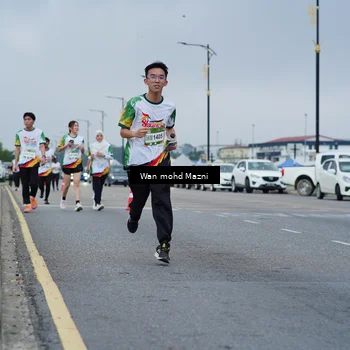 Runner Photo 7657495