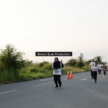 Runner Photo 7657501