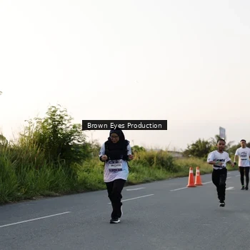 Runner Photo 7657507