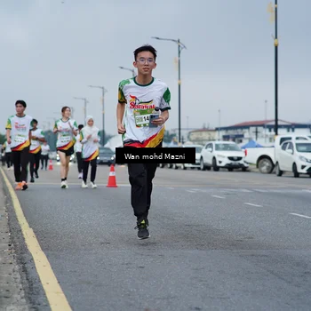 Runner Photo 7657542