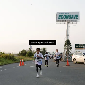 Runner Photo 7657547