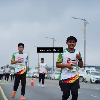 Runner Photo 7657555