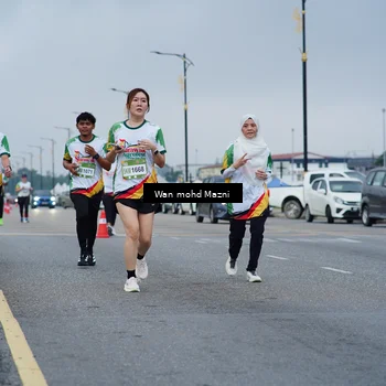Runner Photo 7657559