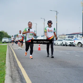 Runner Photo 7657572
