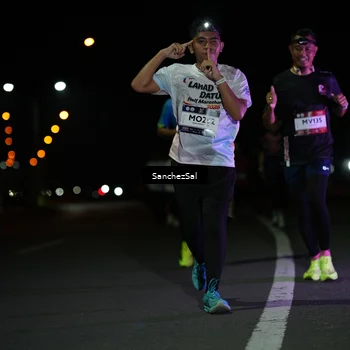Runner Photo 7657592