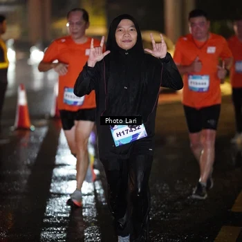 Runner Photo 7657614