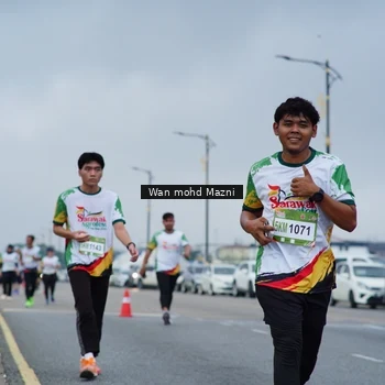 Runner Photo 7657625