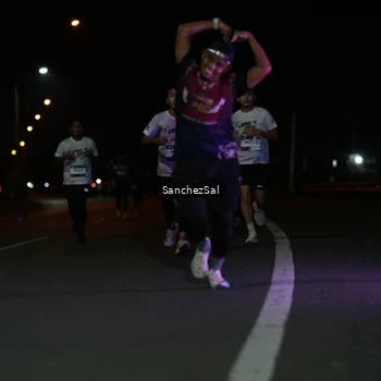 Runner Photo 7657635