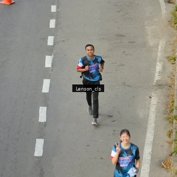 Runner Photo 7657641