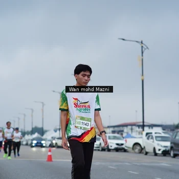 Runner Photo 7657642
