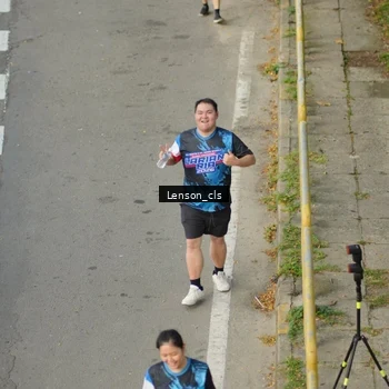 Runner Photo 7657665