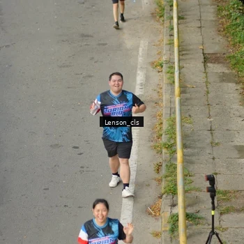 Runner Photo 7657674