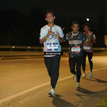 Runner Photo 7657675