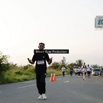 Runner Photo 7657678