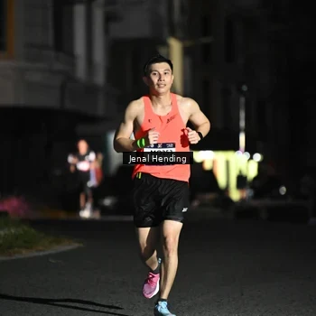 Runner Photo 7657693
