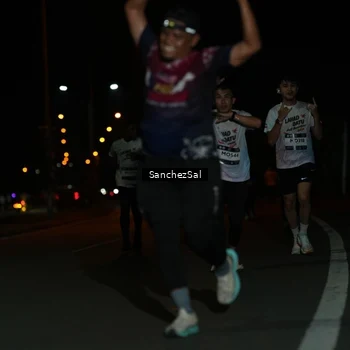 Runner Photo 7657743