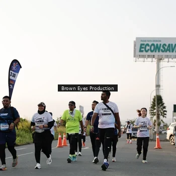 Runner Photo 7657787