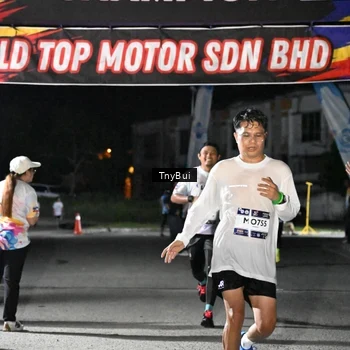 Runner Photo 7657792