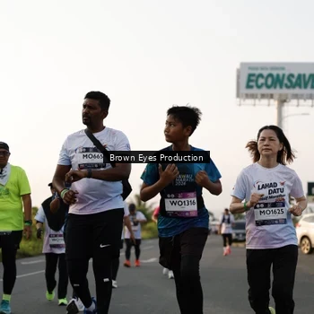 Runner Photo 7657794