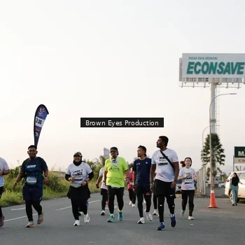 Runner Photo 7657796