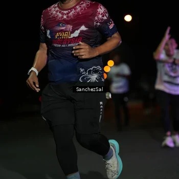 Runner Photo 7657804