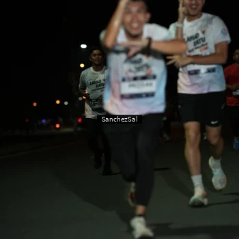 Runner Photo 7657805