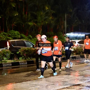 Runner Photo 7657806